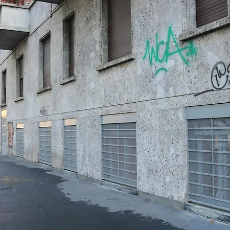 Station - 3 * Milano
